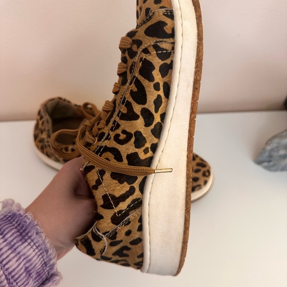 Aetrex Brown and Black Sneakers with Orthopedic Cushioned Insole - Picture 5 of 5